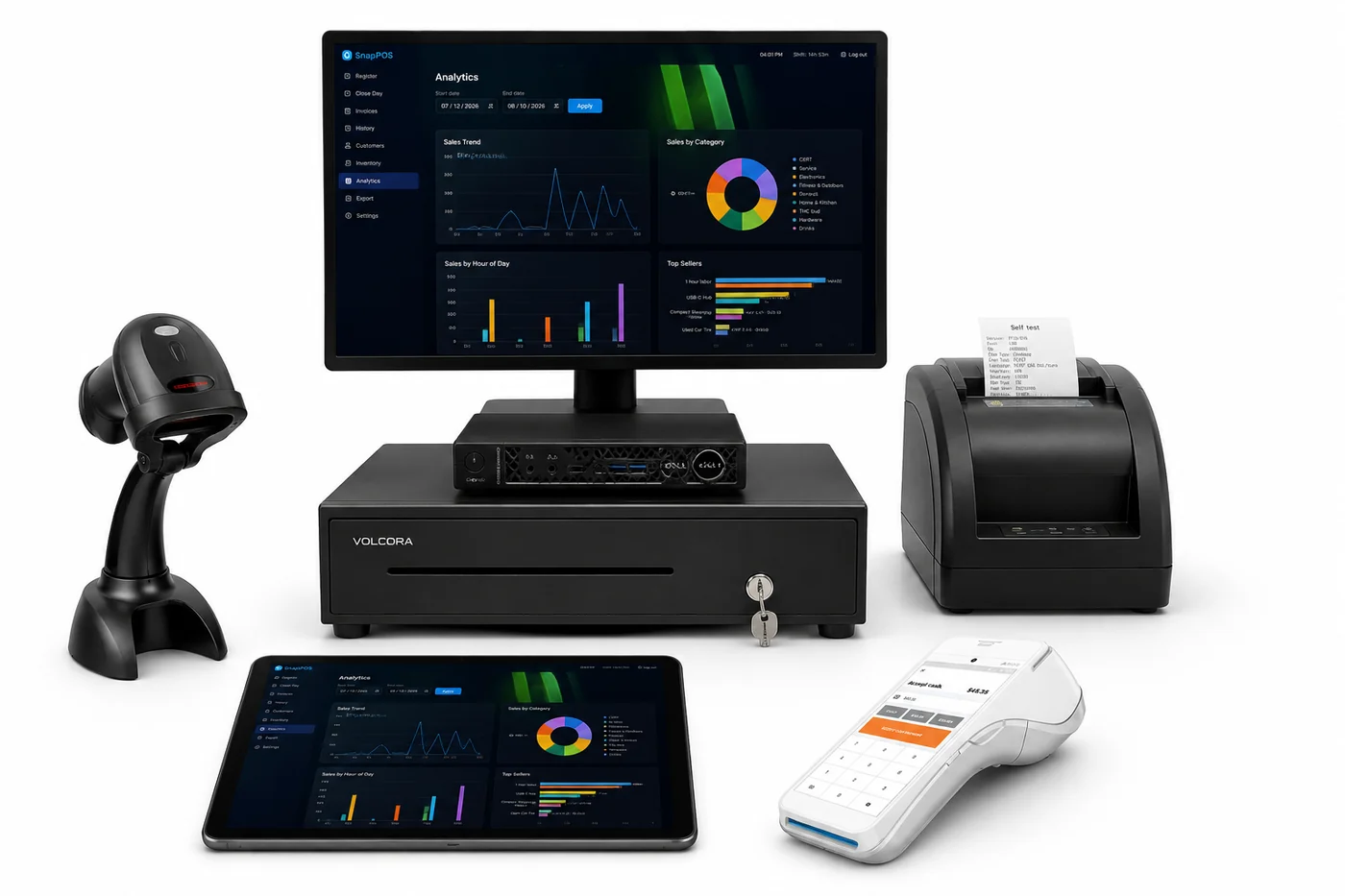 Una caja SnapPOS: lector de código de barras en su base, monitor con la pantalla de analítica, mini PC sobre el cajón de dinero, impresora térmica imprimiendo una prueba, una tableta con la misma aplicación y una terminal de tarjetas.